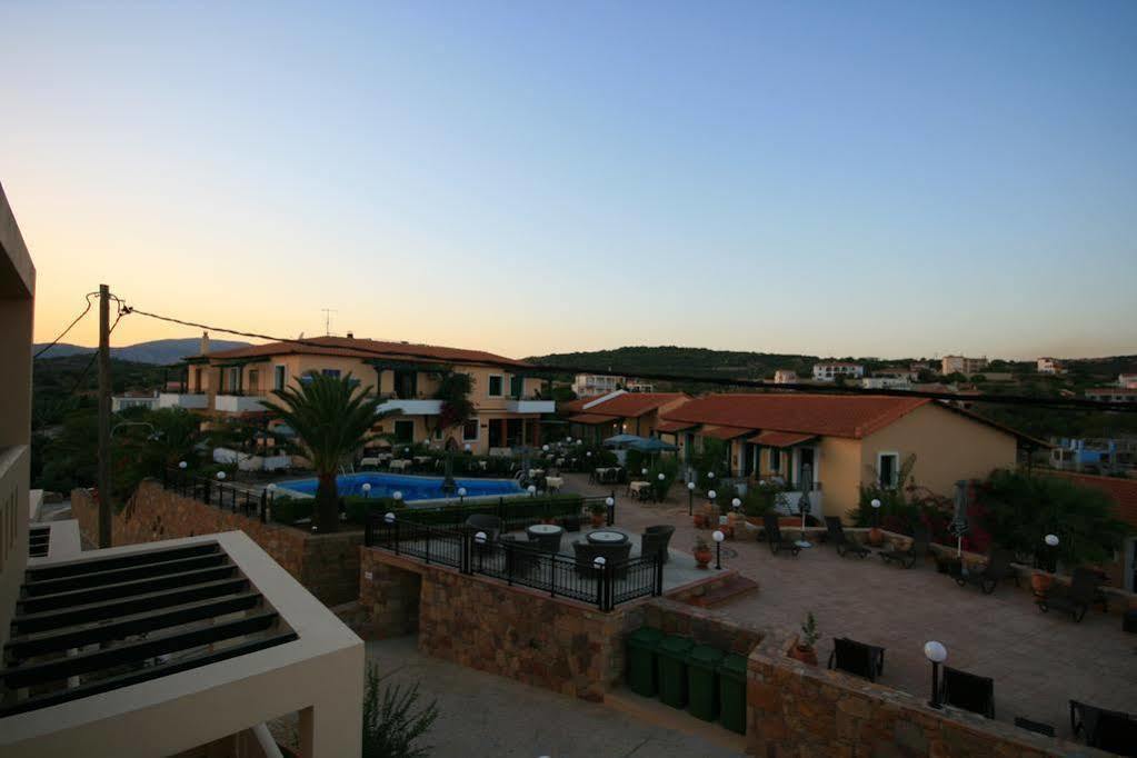 Sun Village Hotel Apartments Megás Limniónas Exterior foto